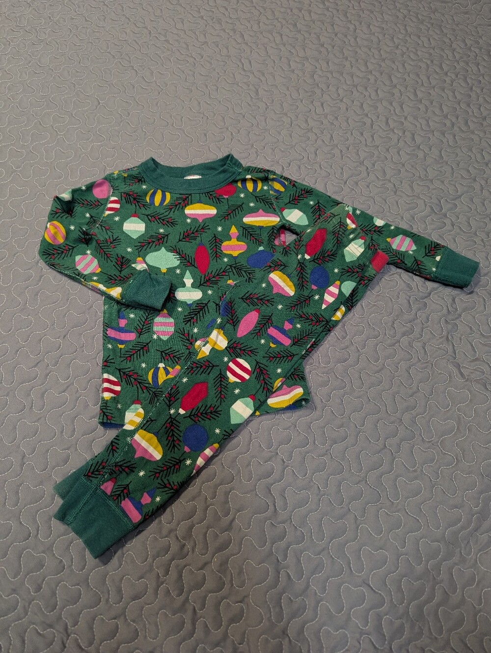 Hanna Andersson Christmas Theme Green Tree with Ornaments Pajama Set Size 3T